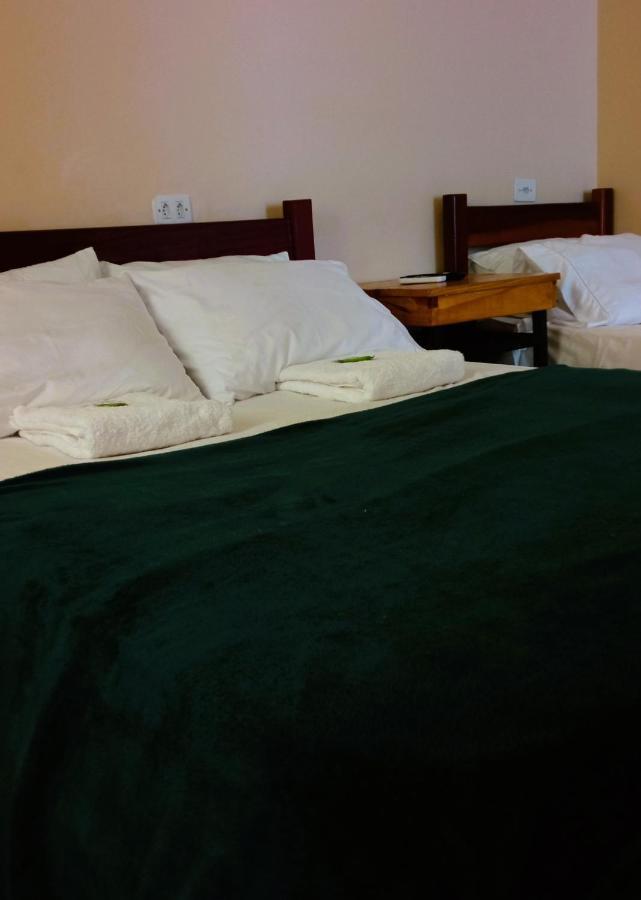 Hotel Recanto Verde Teresina de Goias エクステリア 写真